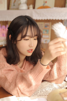 快穿之宿主每天都在被攻略的作者
